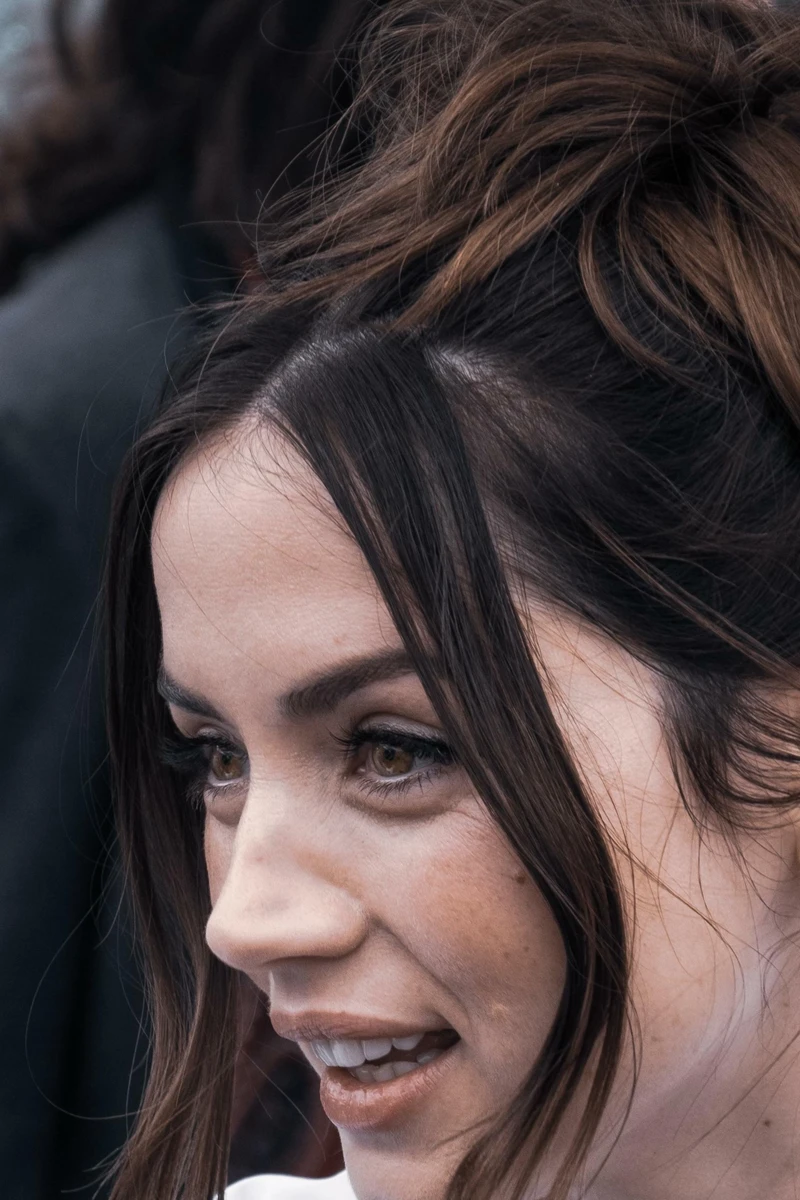 Ana de Armas im Porträt, Aufnahme aus dem Jahr 2022