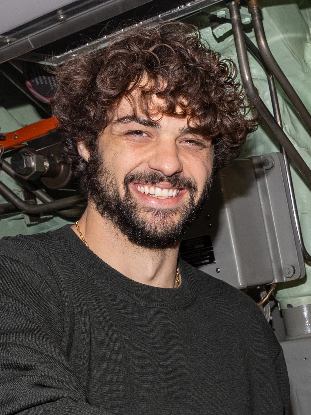 Noah Centineo bei einem Besuch der Naval Station Norfolk
