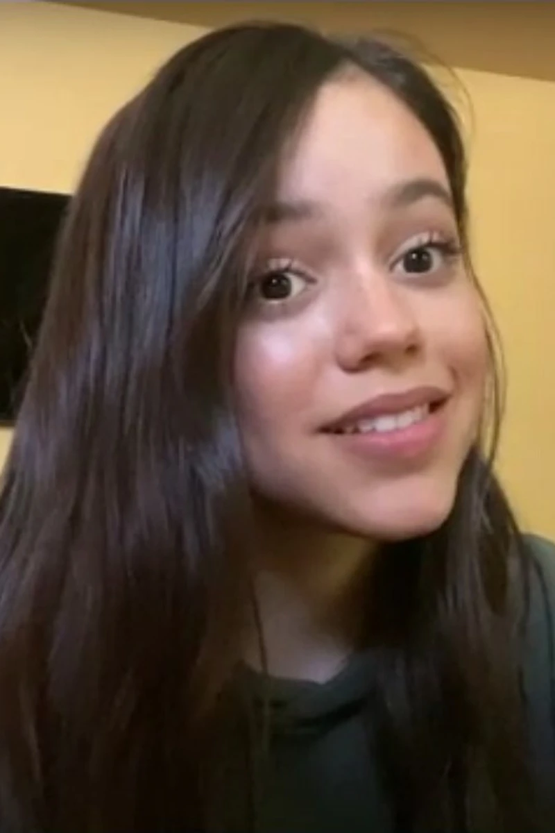 Jenna Ortega in einer Videobotschaft aus dem Jahr 2020