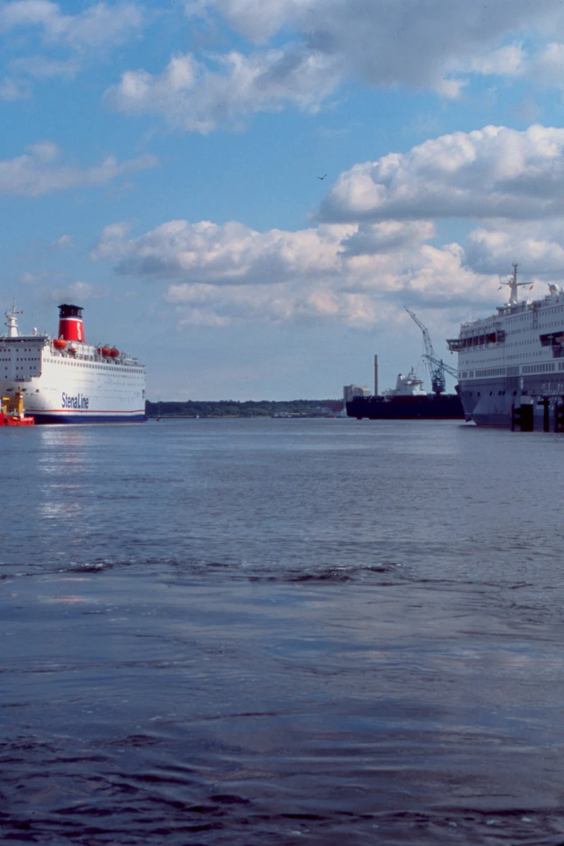 Fährschiffe im Kieler Hafen