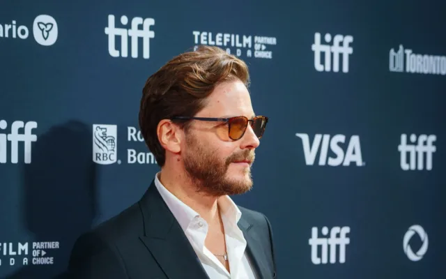 Daniel Brühl beim Toronto International Film Festival 2024 zum Film Eden