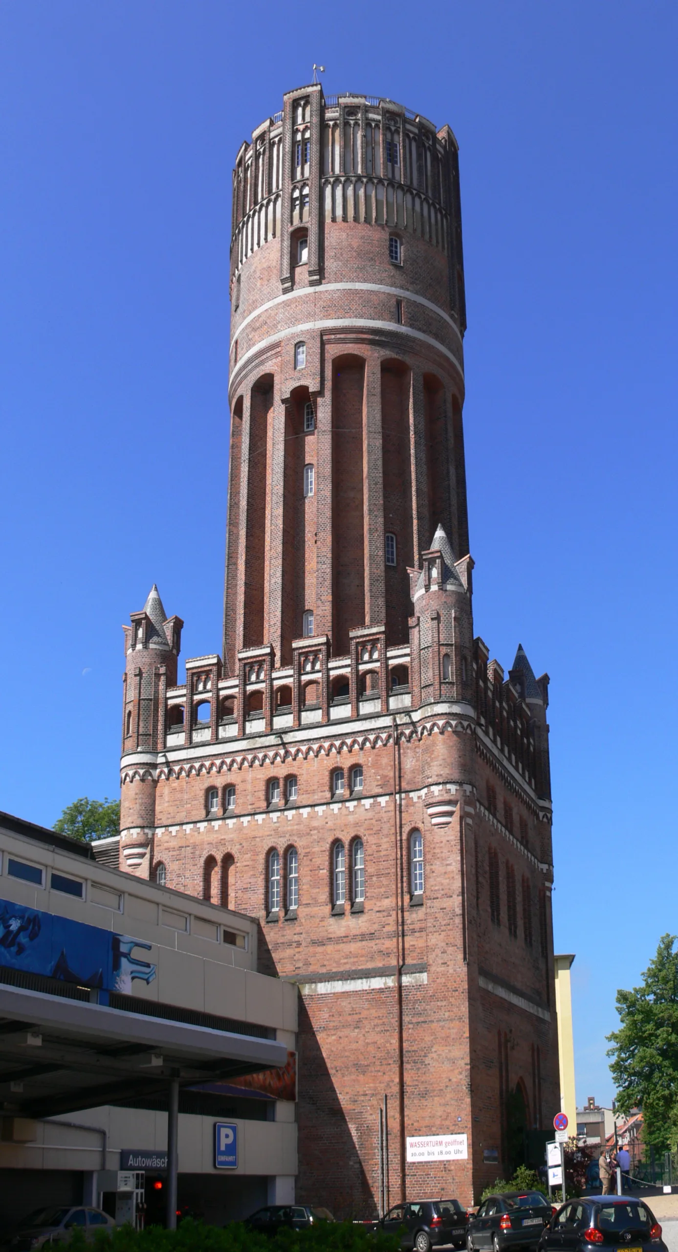 Der Wasserturm in Lüneburg, dem Schauplatz der ARD-Telenovela Rote Rosen