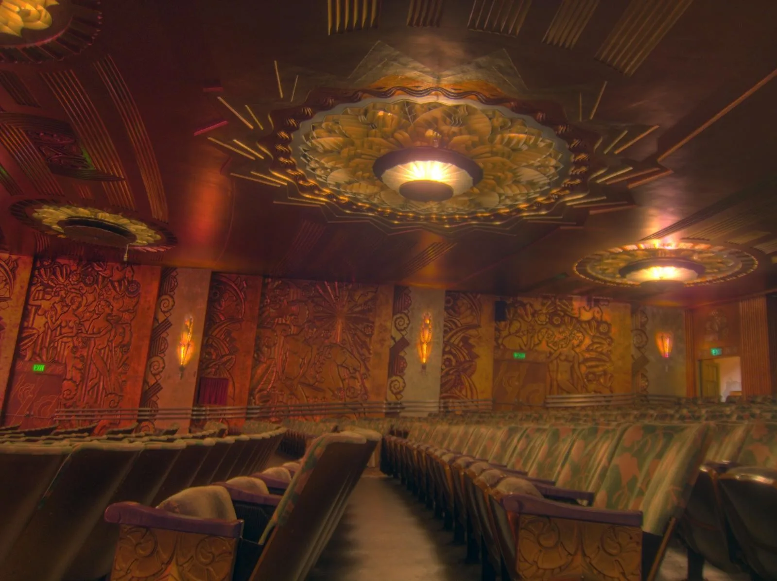 Leerer Theatersaal