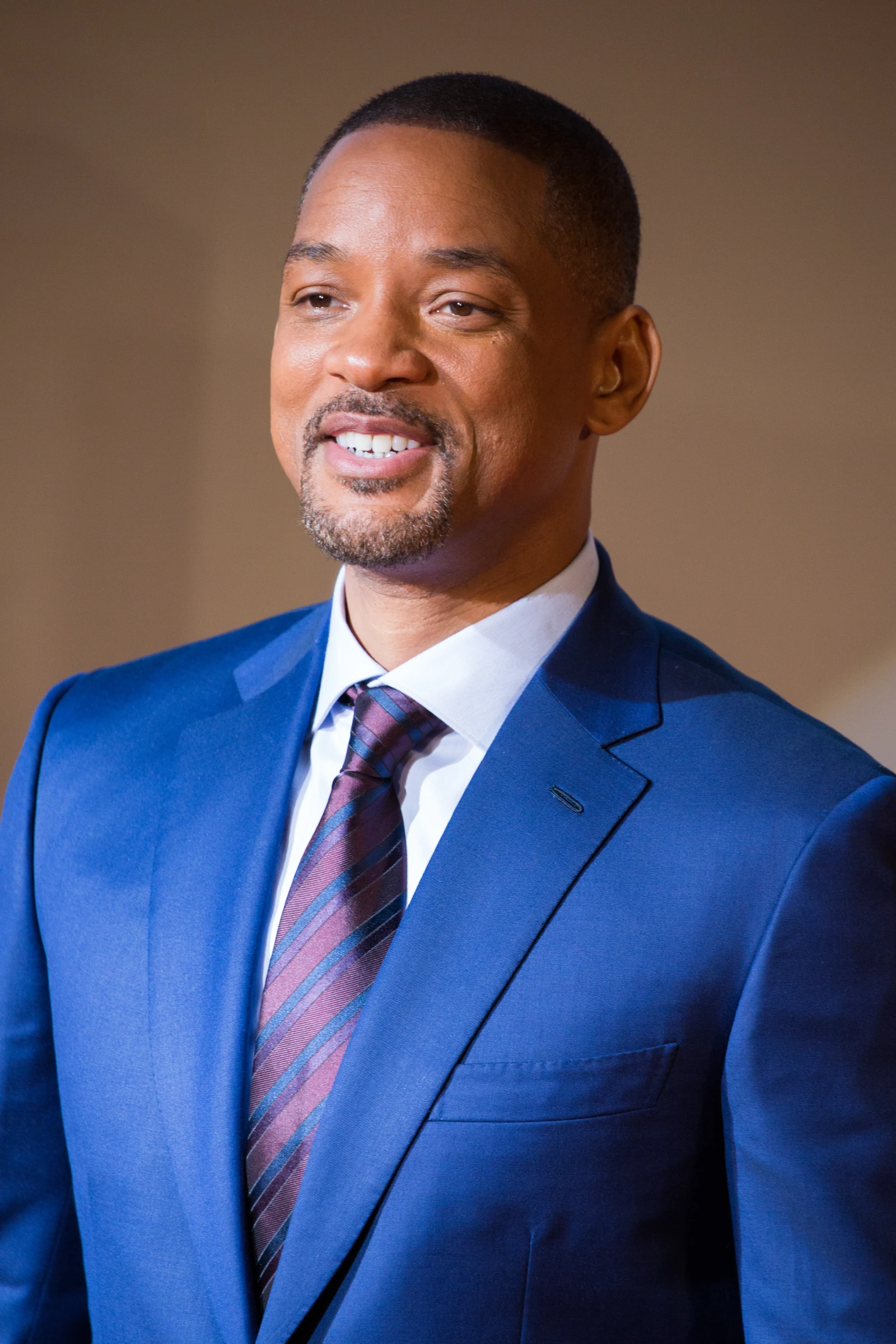 Filme mit Will Smith Netflix: Will Smith bei der Japan-Premiere von Bright im blauen Anzug